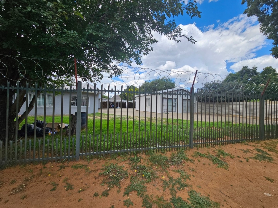 7 Bedroom Property for Sale in Universitas Free State